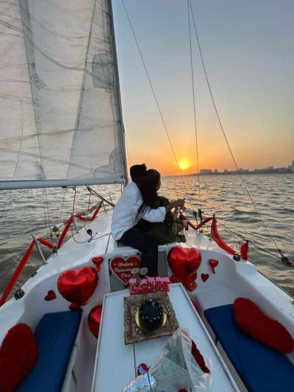 Mumbai: Private Sailing Yacht Cruise with Snacks - FAQs