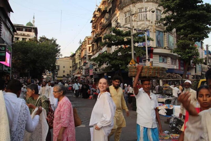 Mumbai: Private Sightseeing Tour with Top Highlights - What the Tour Includes and How It Runs