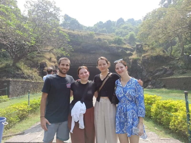 Mumbai: Private Sightseeing Tour with Top Highlights - Authentic Experiences and Tips from Past Travelers