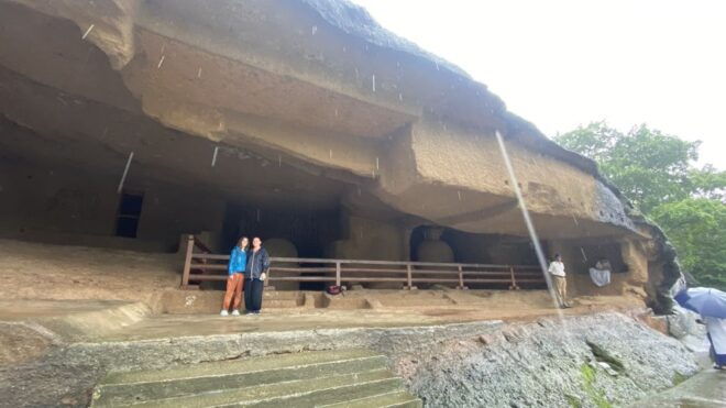 Mumbai: Private Tour for Kanheri Caves and Golden Pagoda - Experiential Journey