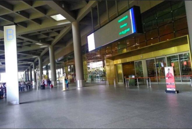 Mumbai: Private Transfer To/From Mumbai Airport - Hassle-Free Luggage Handling and Flight Tracking