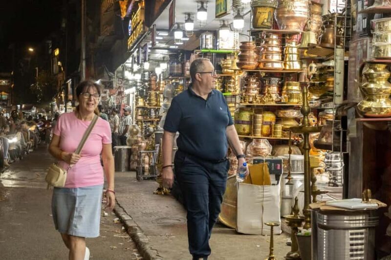 Mumbai Street Food & Bazaar Tour with Local Transport - Good To Know