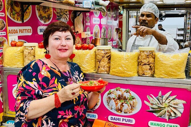 Mumbai Street Food & Beach Tour with 10+ Tastings - A Closer Look at the Mumbai Street Food & Beach Tour