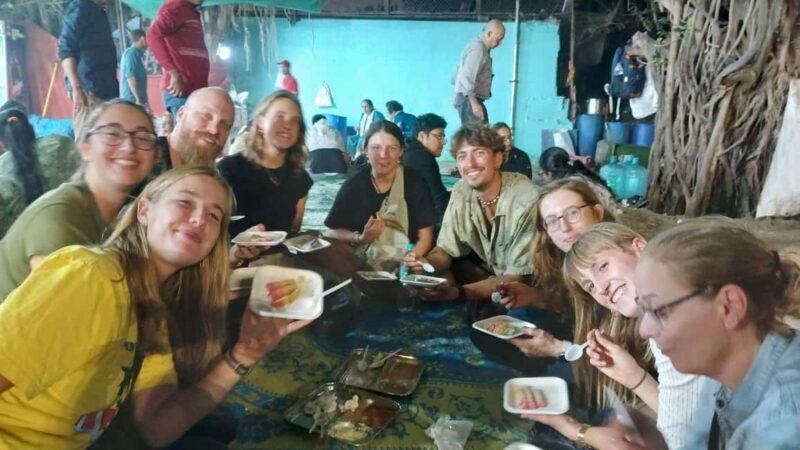 Mumbai Street Food Tour with Evening Bazaar Walk - Good To Know