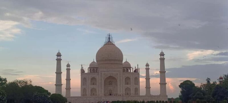 Mumbai: Taj Mahal Day Trip with Flights and Guide - Considerations Before Booking
