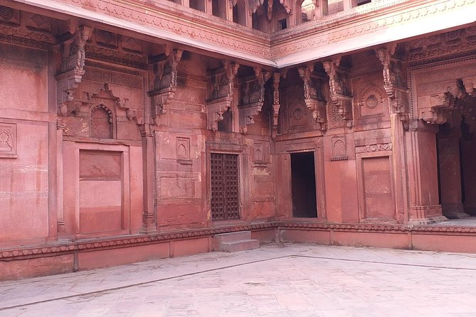 Mumbai to Taj Mahal & Agra Fort Same Day Tour With Return Flight - Itinerary Overview