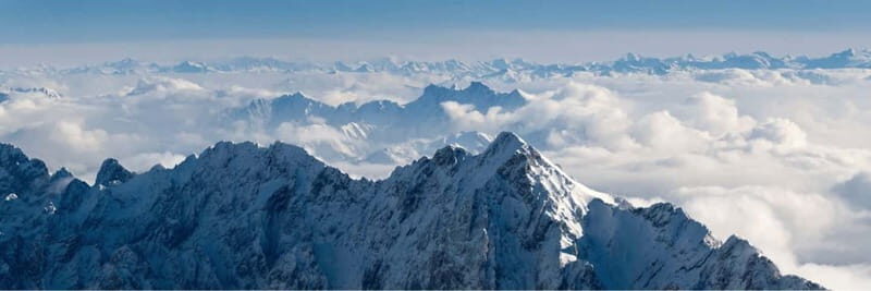 München: Rundflug München, Seen, Schlösser, Alpen abAugsburg - The Experience of a Modern, Professional Airline