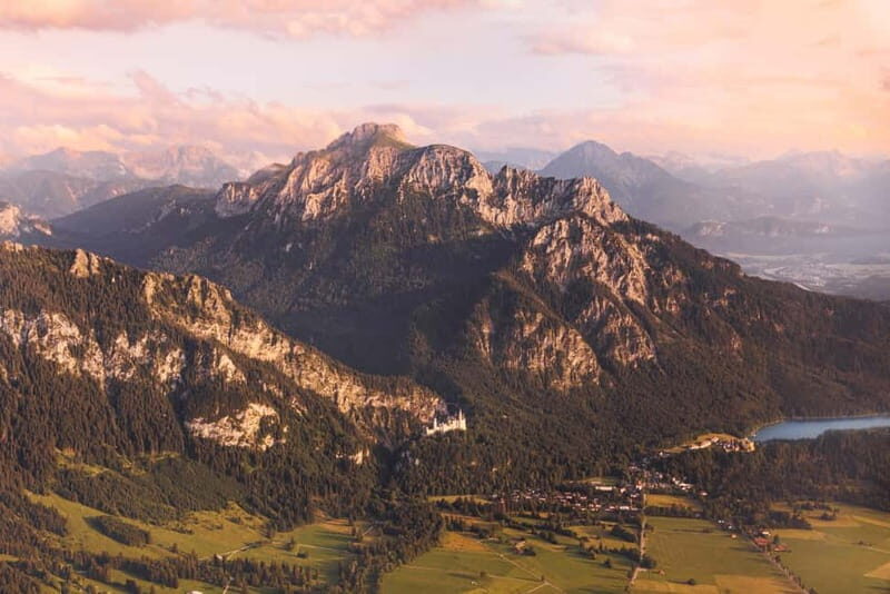 München: Rundflug München, Seen, Schlösser, Alpen abAugsburg - Practical Details and Considerations