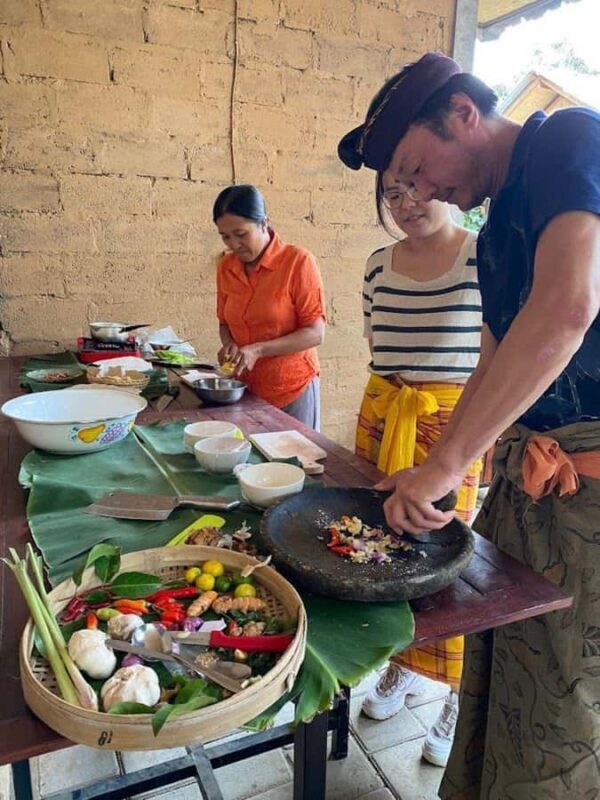 Munduk: Balinese Offering & Authentic Experience with Local - The Sum Up