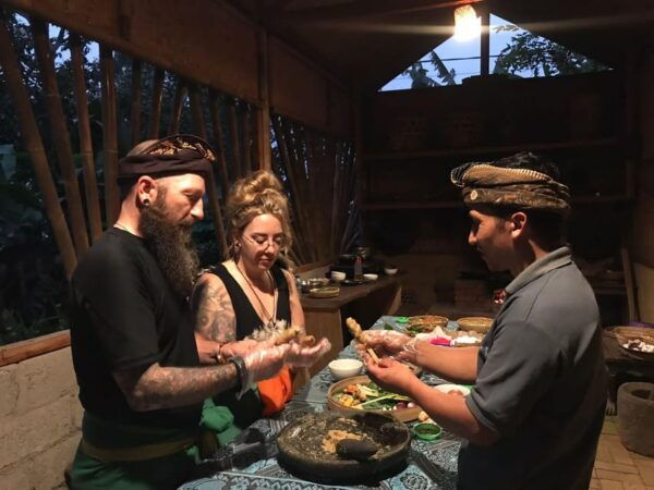 Munduk Hortensia Trek: Coffee Fields, Waterfalls Exploration - Health and Safety Tips