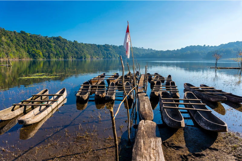 Munduk Jeep Sunrise Adventure, Twin Lakes, and Hidden Waterfalls - Tamblingan’s temple, breakfast, and canoe setting