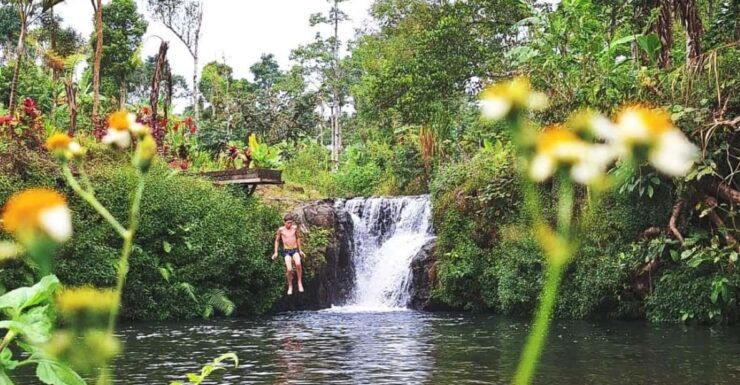 MUNDUK : Jungle Trekking and Jumping in Natural Pools - Key Points
