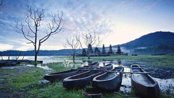 Munduk: Twin Lakes Jungle Hike With Lake Canoe and Waterfall - Questions You May Have