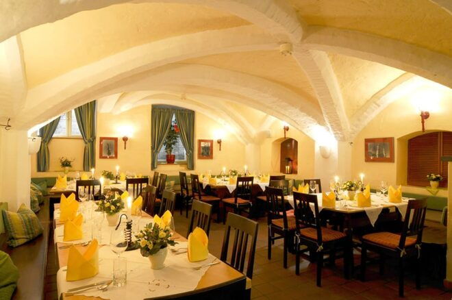 Munich: 3-Hour Culinary Nightwatch Tour - Booking Information