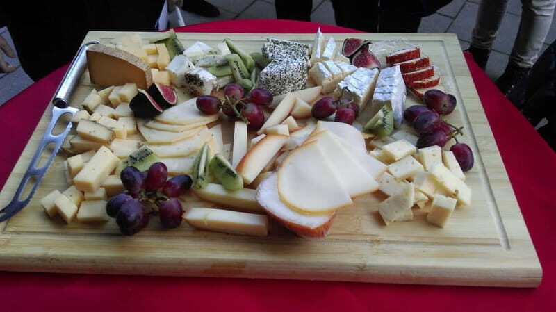 Munich: 3-Hour Food Tour Through Schwabing in German - Why This Tour Works Well for Different Travelers