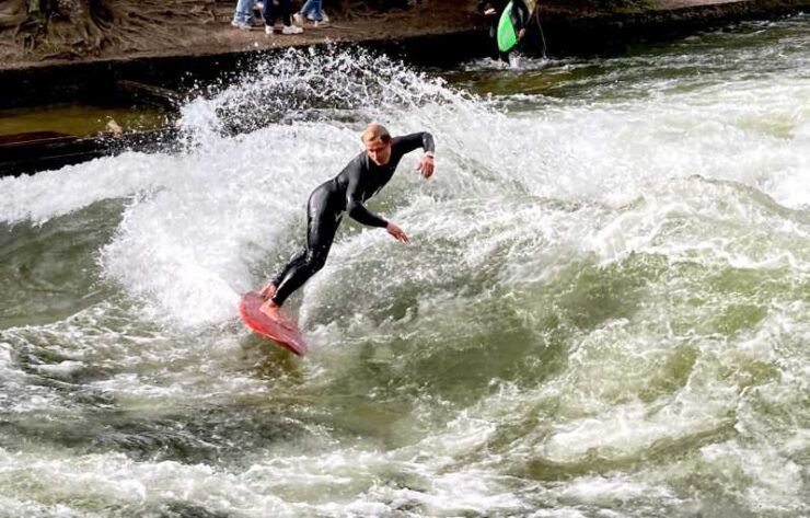 Munich: 3 Hours Amazing River Surfing - Eisbach in Munich - Discovering Eisbach River