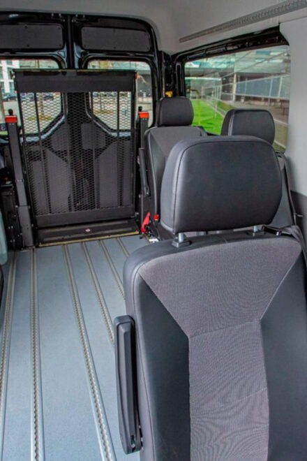 Munich: Airport Transfer Service for Wheelchair Users - Driver Assistance