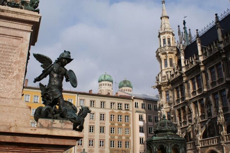 Munich and Nazi History Combination Day Tour - Tour Experience