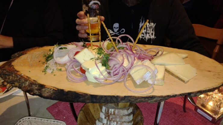 Munich: Bavarian Beer Walking Tour With Samples & Food - Experience Highlights