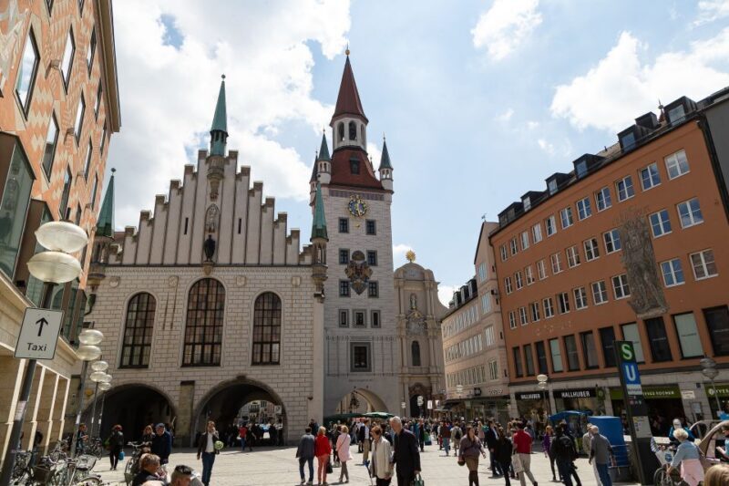 Munich: Big Bus Hop-On Hop-Off Tour by Open-Top Bus - FAQs