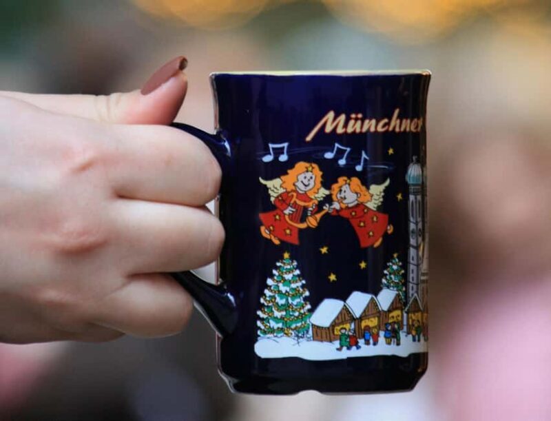 Munich: Christmas market hopping with sightseeing tour - A Closer Look at the Munich Christmas Market Tour