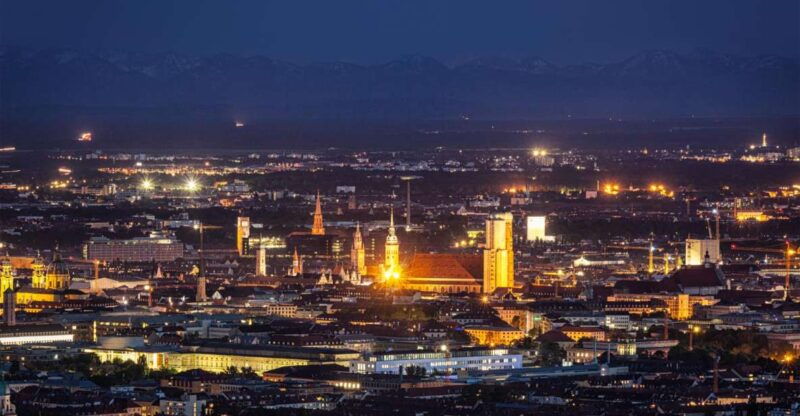 Munich: Christmas Market Magic Walking Tour with a Local - Good To Know