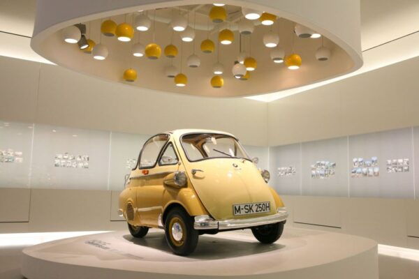 Munich: City Pass With 15 Attractions & Hop-On Hop-Off Bus - Visiting Attractions With the City Pass