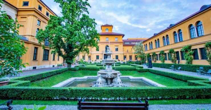 Munich: City Sights and Photo Walking Tour With a Local - Experience Munich Through a Locals Perspective