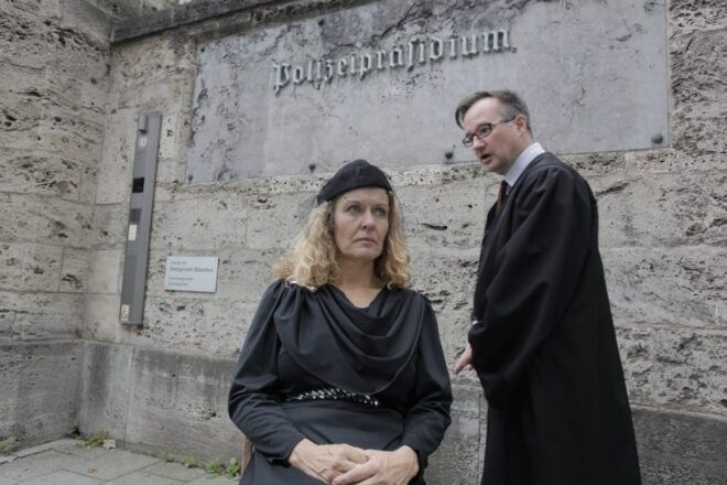 Munich: Crime Rally - Tour With Actors in GERMAN - Inclusions and Benefits