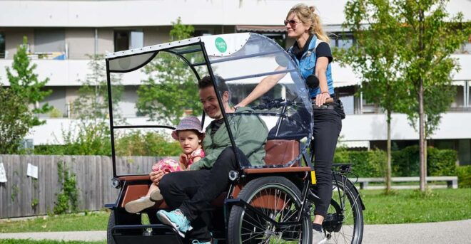 Munich: Day-Rent Rickshaw and Explore Munich Yourself - Exploration Highlights