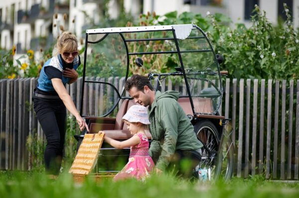 Munich: Day-Rent Rickshaw and Explore Munich Yourself - Local Attractions to Visit