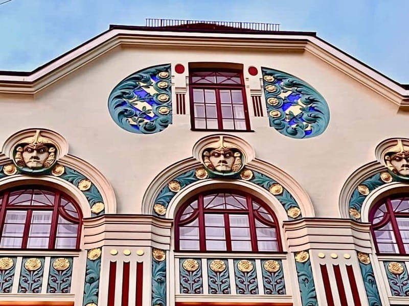 Munich: Guided Private E-Bike Tour with Beer Garden Lunch - What’s Included and What’s Not