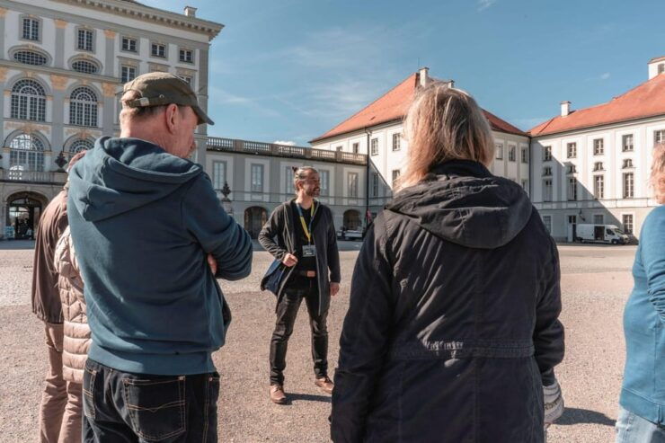 Munich: Guided Tour of Nymphenburg Palace and Park in German - Key Points