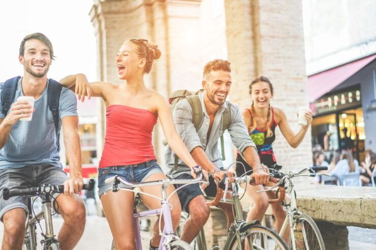 Munich: Highlights Private Bike Tour With Licensed Guide - Exploring Munichs Old Town by Bike