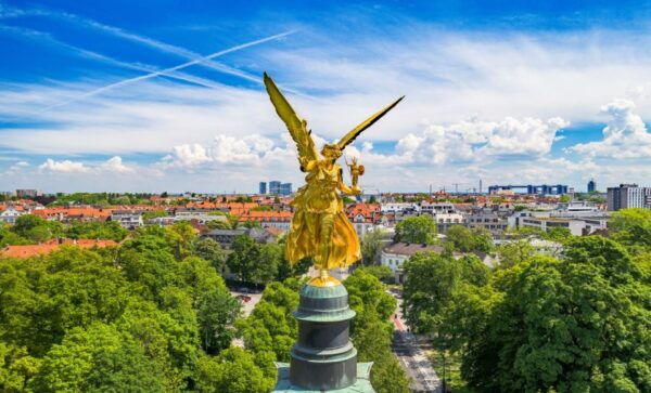 Munich: Highlights Private Bike Tour With Licensed Guide - Related Tours in Munich