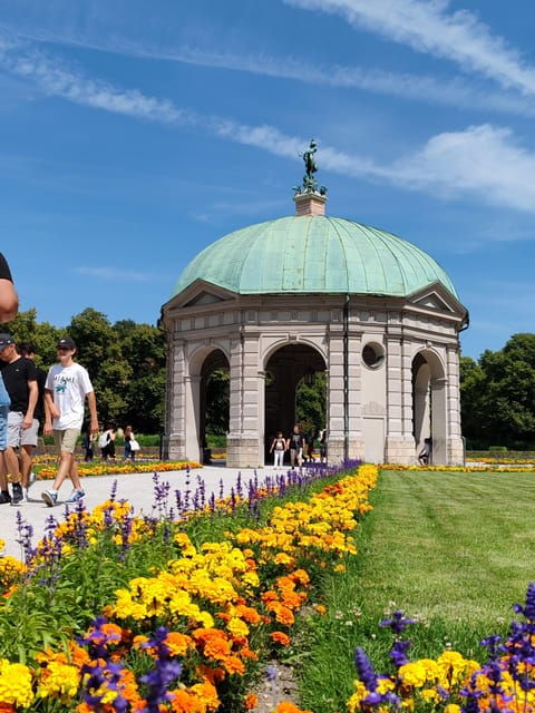 Munich: Mini Classic Bike Tour with Beer Garden Stop at 4 PM - The Sum Up
