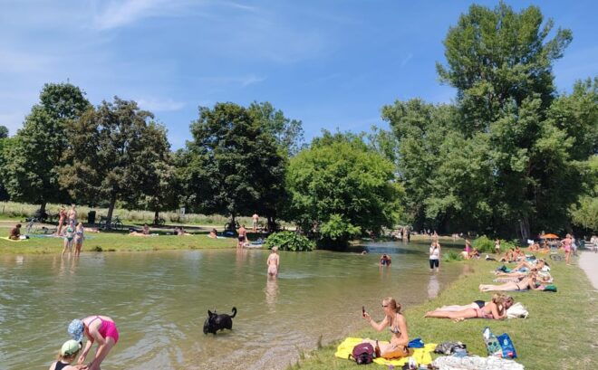 Munich: Mini Classic Bike Tour With Beer Garden Stop at 4 PM - Inclusions and Exclusions