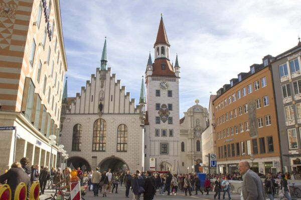 Munich: Munich by Bike - Munich Bike Tour 3-Hour Guided Tour - Local Attractions Nearby