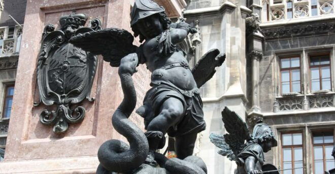 Munich: Mystery and Ghost Tour - Unique Experience Highlights