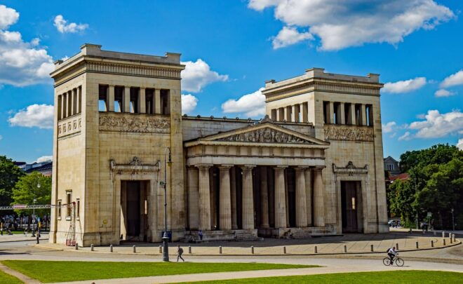 Munich: National Socialism Historical Tour in German - Tour Logistics