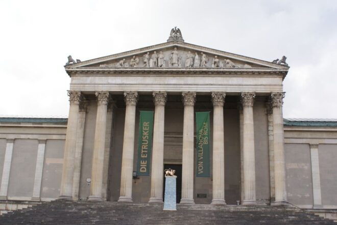 Munich: Nazi History 2-Hour Small Group Walking Tour - Key Locations