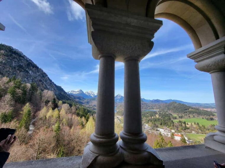 Munich: Neuschwanstein Castle and Linderhof Palace Day Trip - FAQ