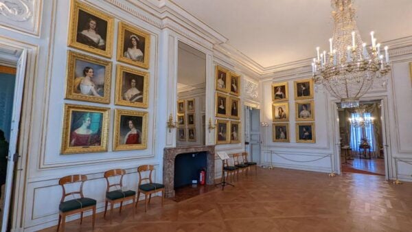 Munich: Nymphenburg Palace With Official Guide - Similar Tours in Munich