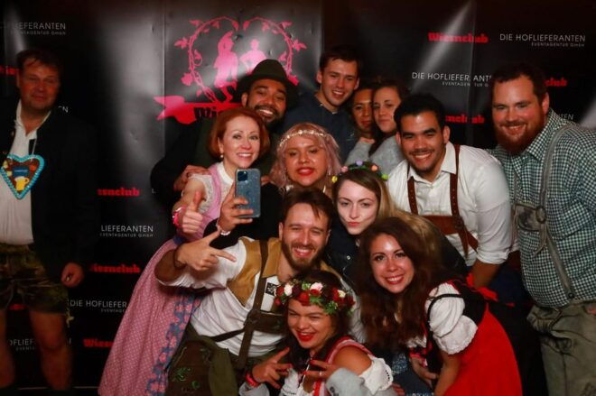 Munich: Oktoberfest Tent With a Local and After Party - Traditional Food and Drink