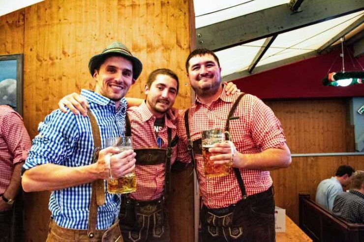 Munich: Oktoberfest Tour With Tent Reservation, Food & Beer - Experience Highlights