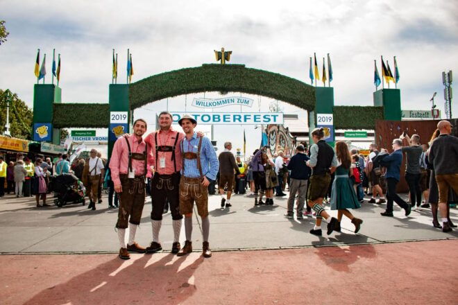 Munich: Oktoberfest Tour With Tent Reservation, Food & Beer - Participant Information