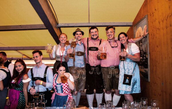 Munich: Oktoberfest Tour With Tent Reservation, Food & Beer - What to Expect
