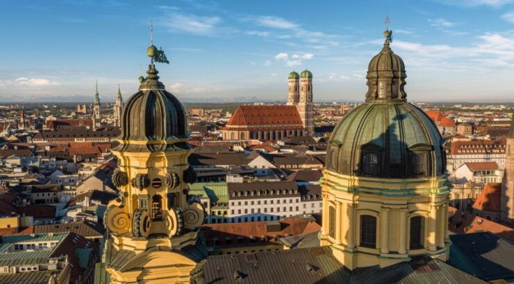 Munich: Old Town Guided Walking Tour - Experience