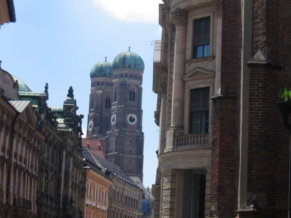 Munich: Old Town Hidden Streets Walking Tour - Customer Ratings
