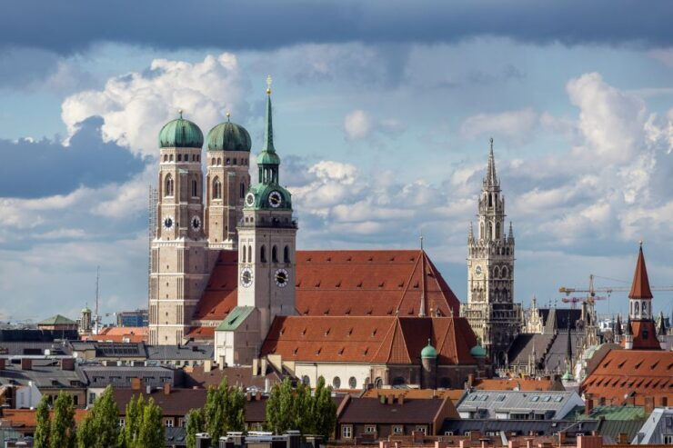 Munich: Old Town Walking Tour Audio Guide - Tour Overview